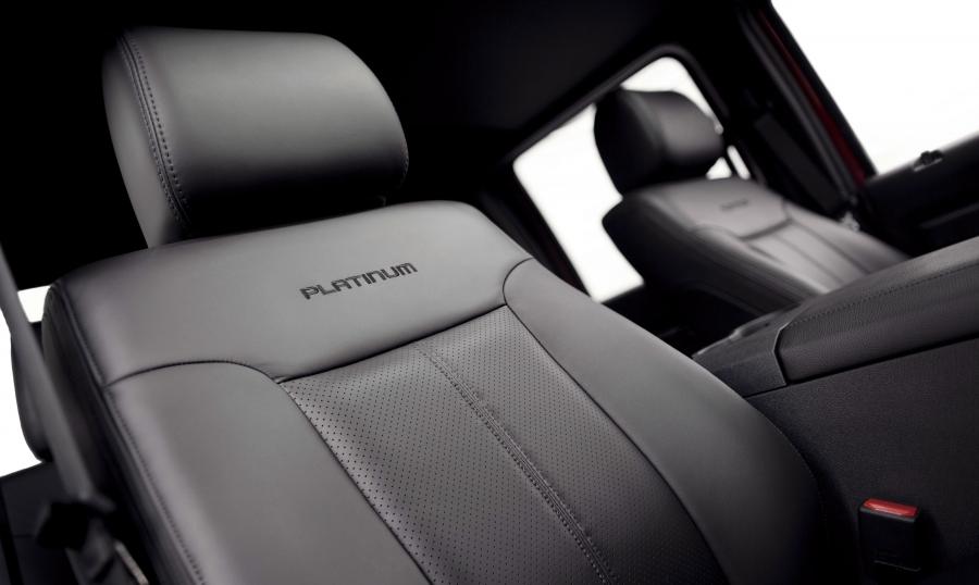  Ford F-250 Super Duty Platinum 2013 года  (фото 14 из 38)